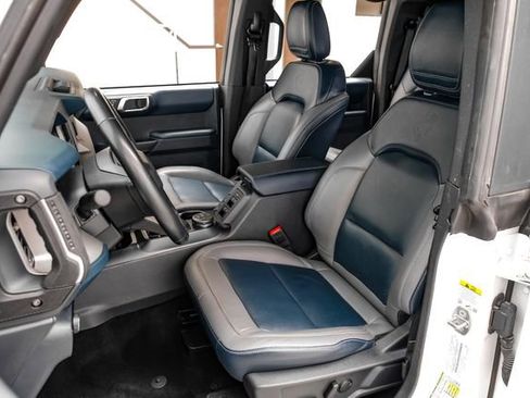 Used 2024 Ford Bronco Outer Banks AWD/4WD image 34