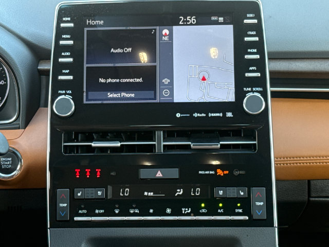 Used 2022 Toyota Avalon Limited w/ Advanced Safety Package FWD image 12