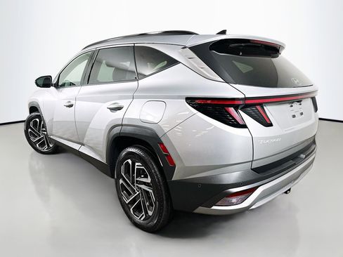 Certified 2025 Hyundai Tucson Limited AWD/4WD image 5