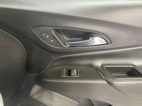 Used 2020 Chevrolet Equinox LT AWD/4WD image 12