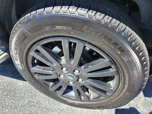 Used 2016 Land Rover LR4 HSE LUX AWD/4WD image 11