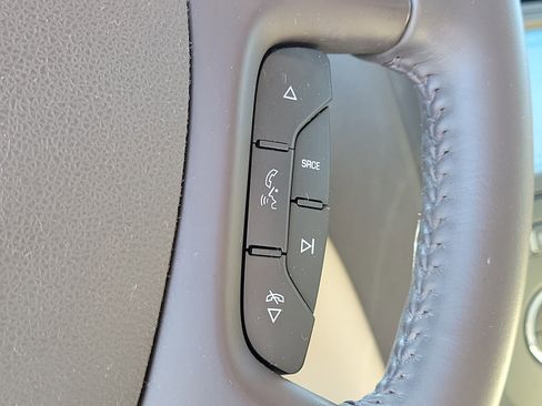 Used 2010 Buick Enclave CXL w/ Trailering Provision Package image 33