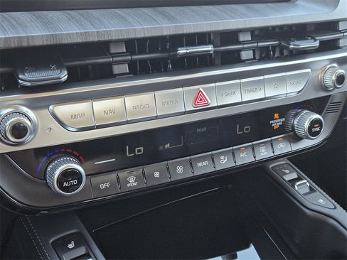 New 2025 Kia Telluride EX image 14