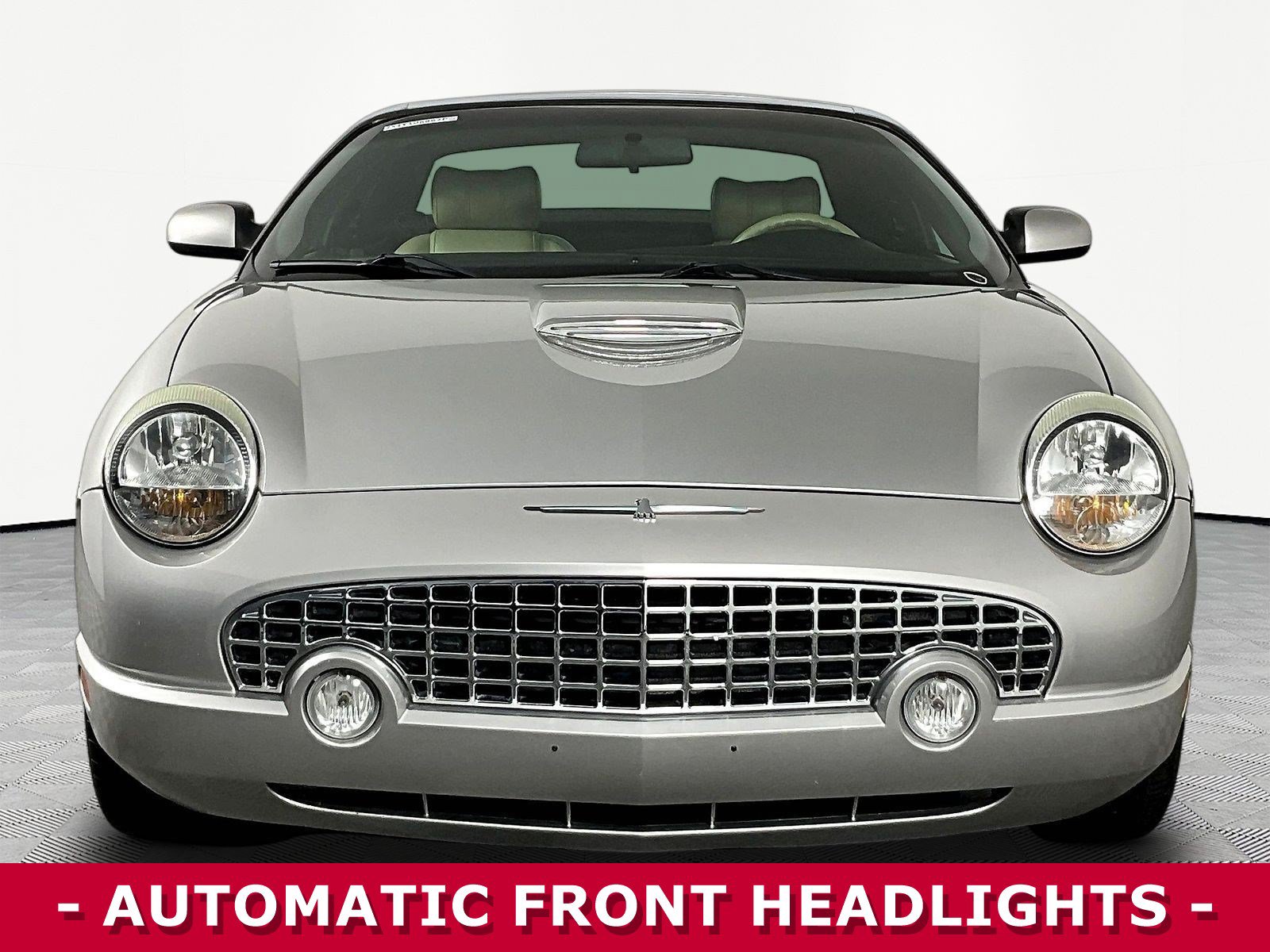 Used 2004 Ford Thunderbird RWD image 2