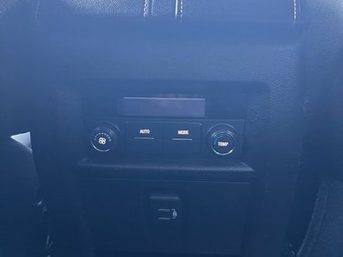 Used 2020 Chevrolet Traverse LT w/ Driver Confidence II Package image 48