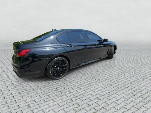 Used 2022 BMW 750Li xDrive AWD/4WD image 8