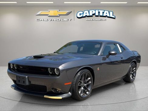 Used 2021 Dodge Challenger R/T Scat Pack RWD image 2