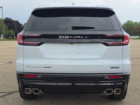 New 2026 GMC Acadia Denali Ultimate AWD/4WD image 16