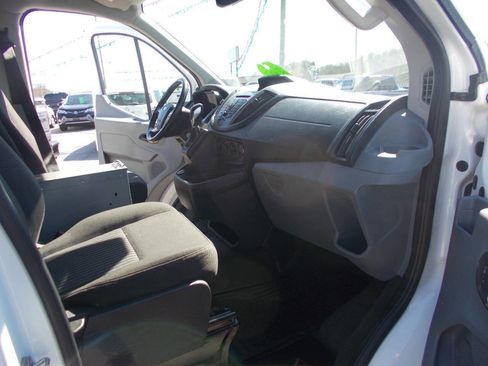 Used 2017 Ford Transit 250 130 Low Roof image 8
