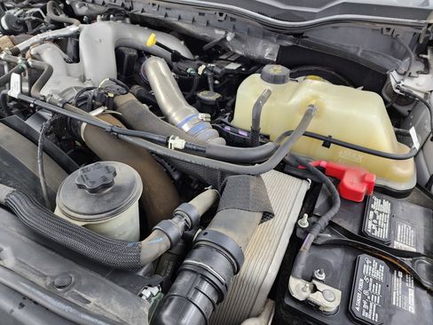 Used 2021 Ford F350 Lariat image 18