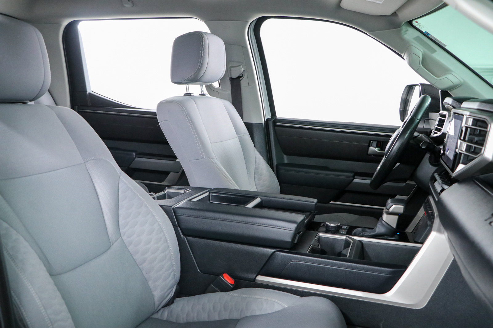 Used 2024 Toyota Tundra SR5 AWD/4WD image 26