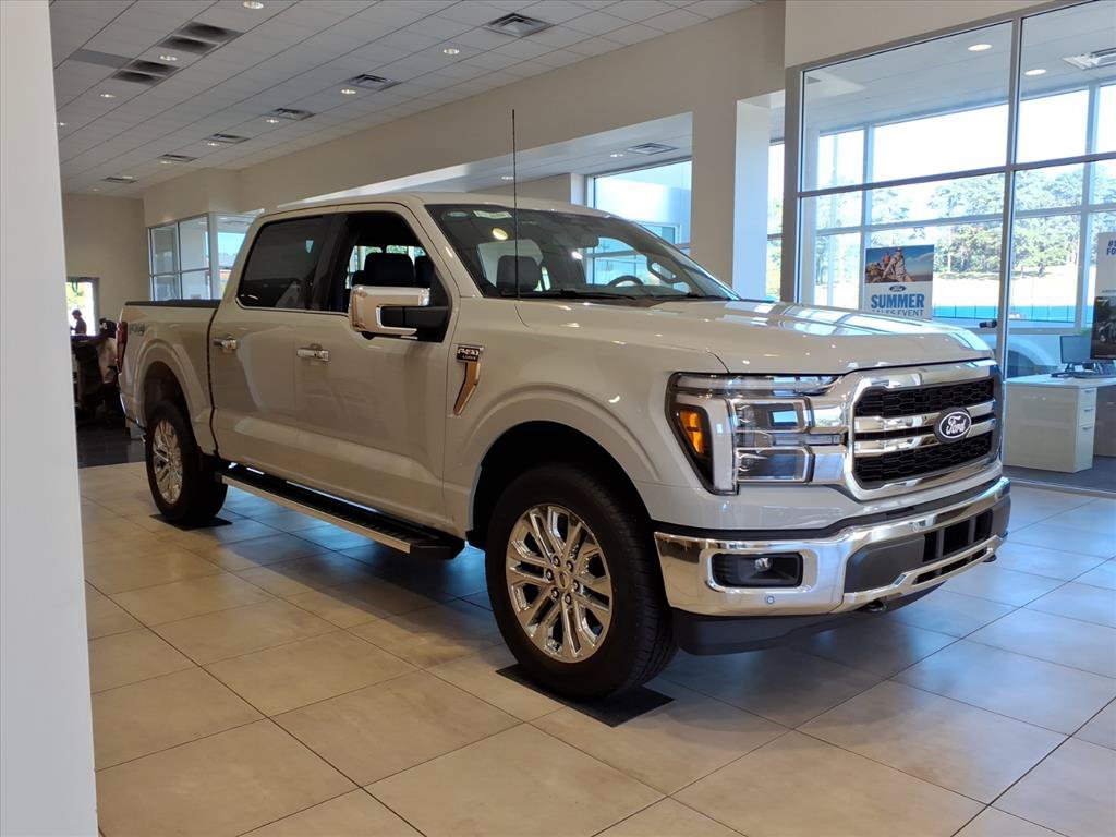 New 2026 Ford F150 Lariat w/ Equipment Group 501A Mid AWD/4WD image 3