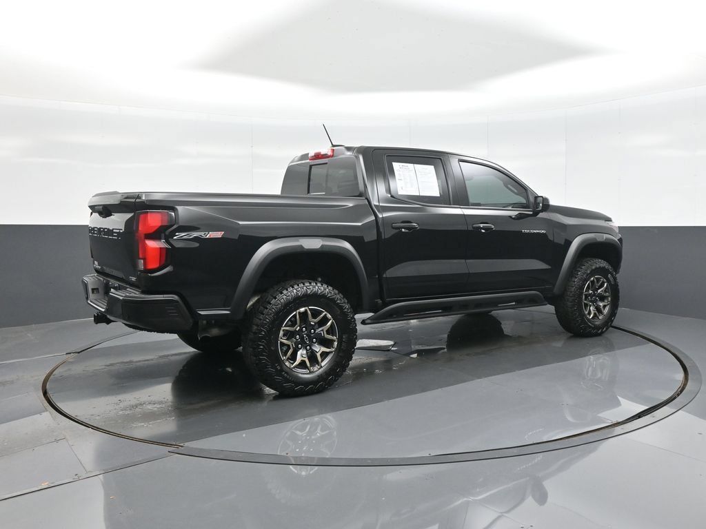 Used 2024 Chevrolet Colorado ZR2 w/ ZR2 Convenience Package III AWD/4WD image 7