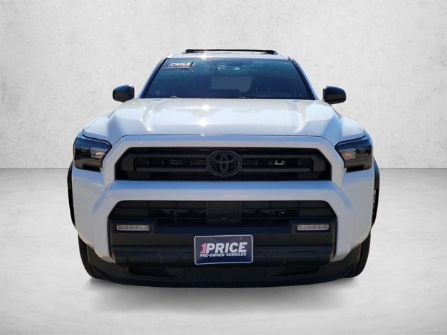 Used 2025 Toyota 4Runner SR5 AWD/4WD image 2