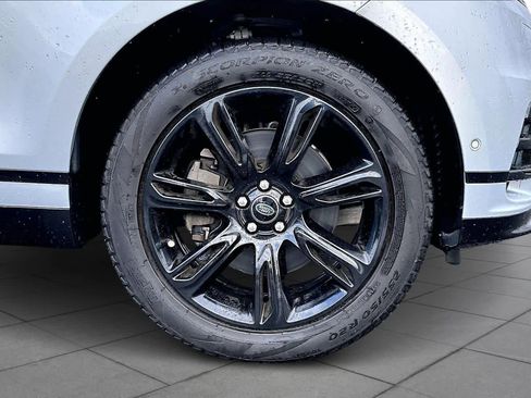 Used 2021 Land Rover Range Rover Velar R-Dynamic S image 10