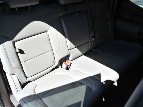 Used 2019 GMC Sierra 1500 SLT w/ SLT Premium Plus Package image 28