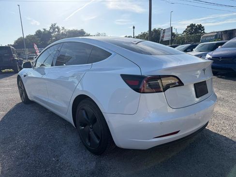 Used 2020 Tesla Model 3 Standard Range Plus RWD image 7