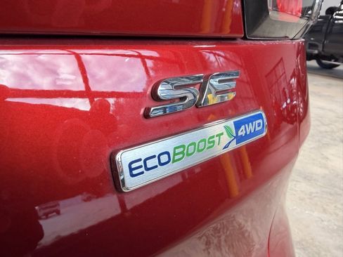 Used 2017 Ford Escape SE w/ Equipment Group 201A image 10