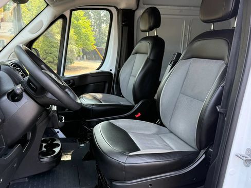 Used 2023 RAM ProMaster 2500 FWD image 14