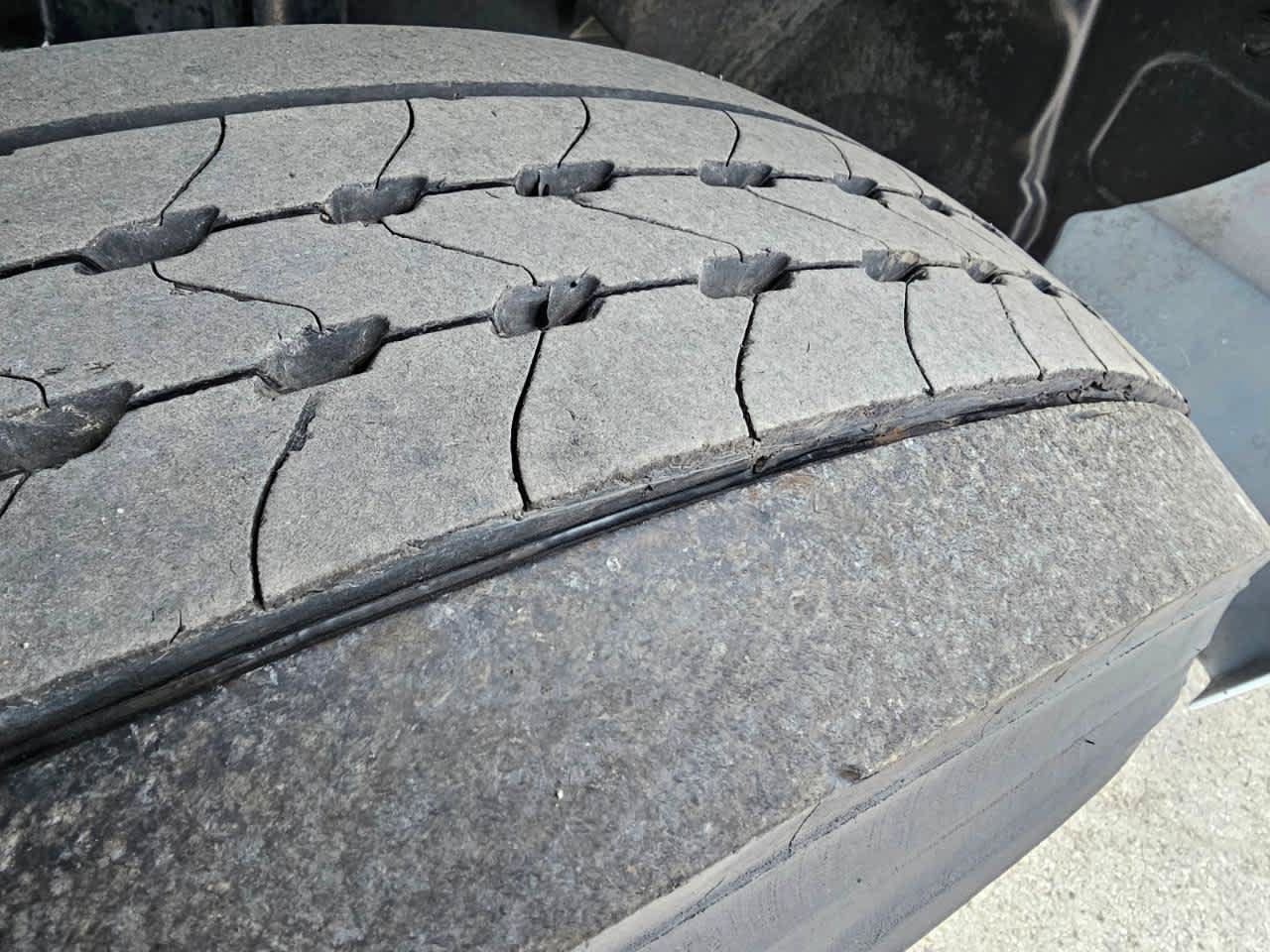 Used 2023 Ford F650 2WD Regular Cab Super Duty image 12