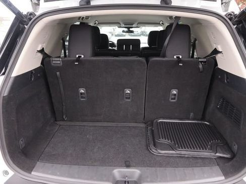 Certified 2025 Nissan Pathfinder SV AWD/4WD image 7