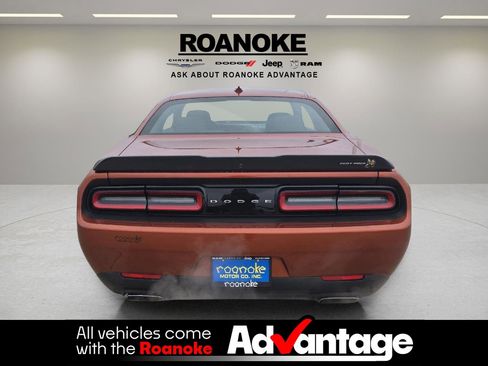 Used 2022 Dodge Challenger R/T Scat Pack image 4
