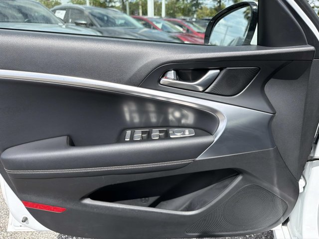 Used 2026 Genesis G70 2.5T RWD image 7