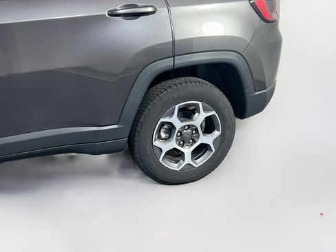 Used 2022 Jeep Compass Trailhawk w/ Sun and Sound Group AWD/4WD image 29