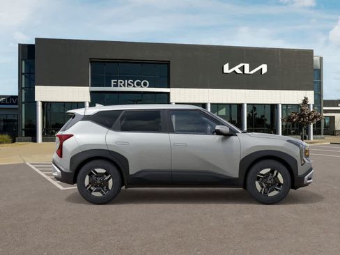 New 2027 Kia Seltos LX FWD image 7