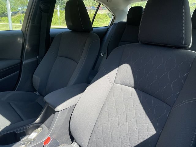 Used 2025 Toyota Corolla LE FWD image 11