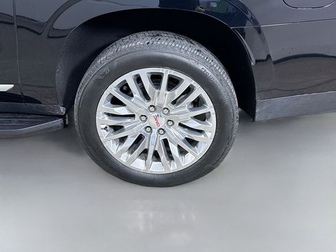 Used 2025 GMC Yukon XL Denali AWD/4WD image 33