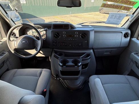 Used 2012 Ford E-250 and Econoline 250 w/ Premium Van Group image 35