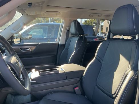 New 2026 INFINITI QX80 Luxe w/ Cargo Package image 25