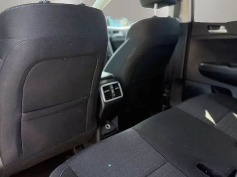 Used 2020 Kia Sportage LX w/ LX Popular Package AWD/4WD image 17