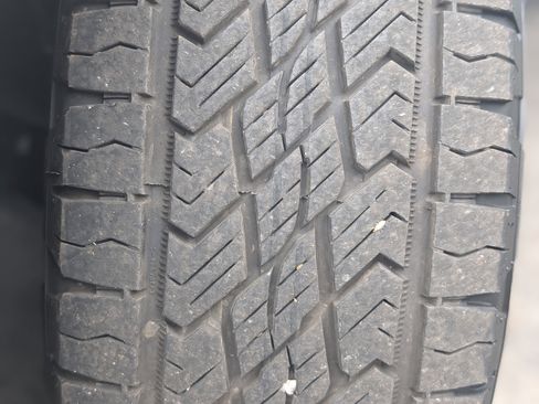 Used 2024 Volkswagen Atlas Peak Edition SE image 39