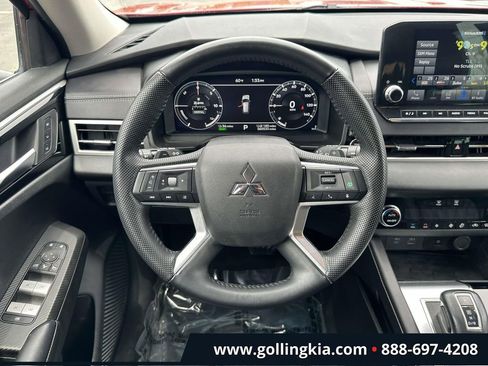 Used 2023 Mitsubishi Outlander SEL AWD/4WD image 14