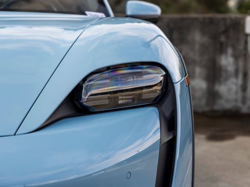 Certified 2024 Porsche Taycan 4 Cross Turismo image 16