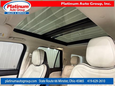 Used 2020 Lincoln Navigator Black Label w/ Cargo Convenience Package AWD/4WD image 14