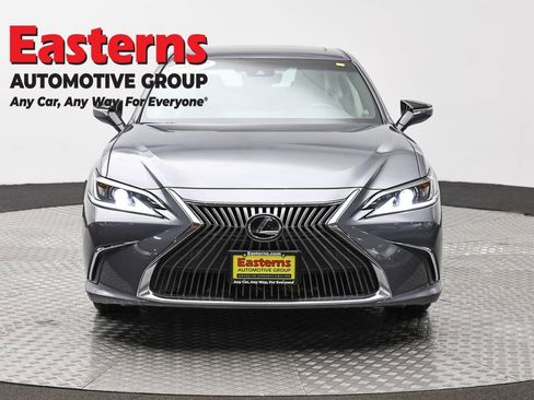 Used 2021 Lexus ES 350 w/ Premium Package image 2