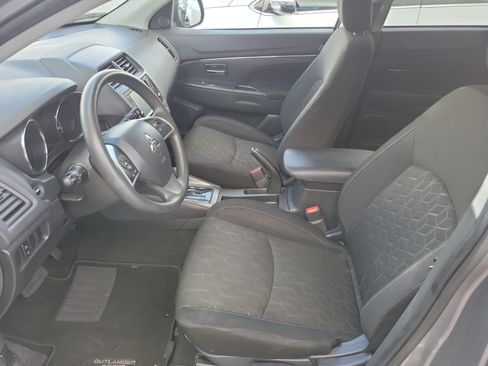 Used 2025 Mitsubishi Outlander Sport AWD image 15