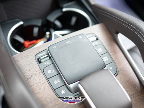 Used 2021 Mercedes-Benz GLE 350 350 4MATIC w/ Premium Package image 33