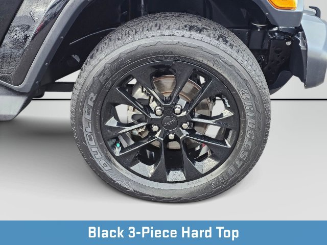 Used 2020 Jeep Wrangler Unlimited Sahara AWD/4WD image 11