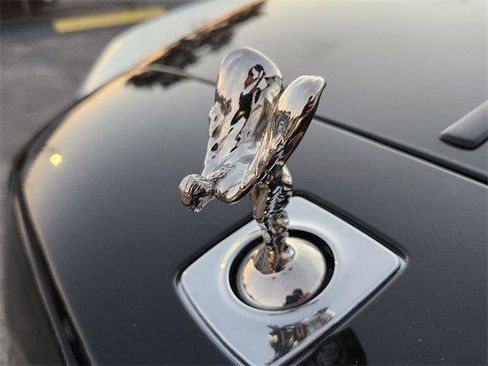 Used 2016 Rolls-Royce Wraith image 18