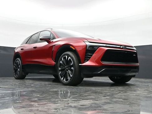 Used 2024 Chevrolet Blazer EV RS image 44