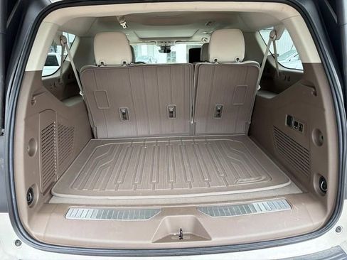 Used 2023 GMC Yukon XL Denali w/ Denali Reserve Package RWD image 10