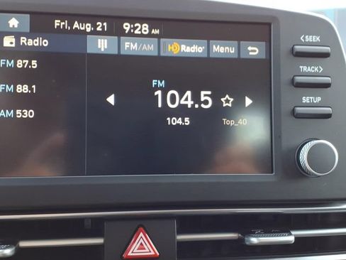 New 2026 Hyundai Elantra Hybrid FWD image 6