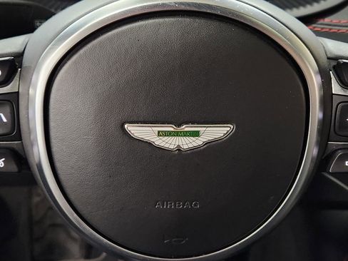 Used 2023 Aston Martin DBX image 46