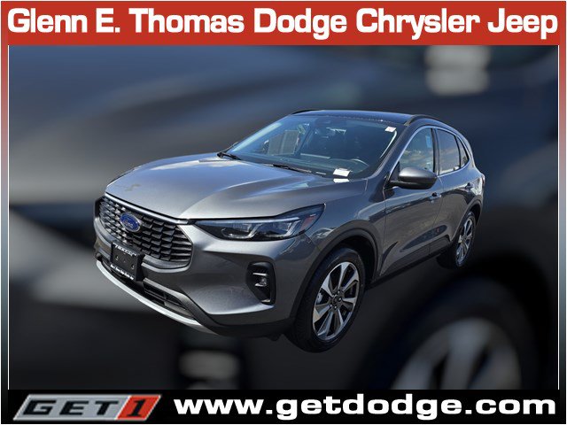 Used 2025 Ford Escape Platinum AWD/4WD image 3