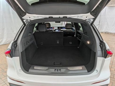 Certified 2024 Lincoln Nautilus Premier w/ Jet Appearance Package AWD/4WD image 23