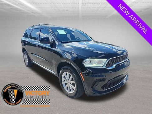 Used 2023 Dodge Durango SXT AWD/4WD image 1
